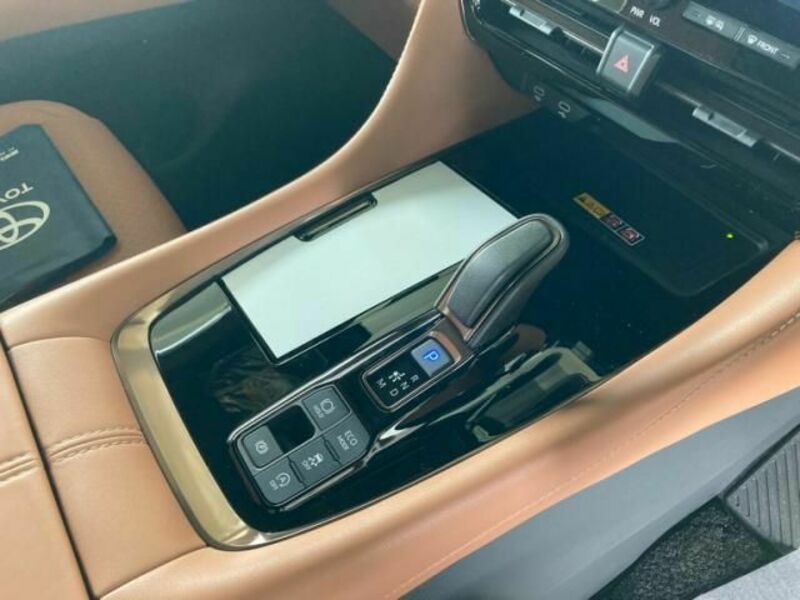 VELLFIRE-23