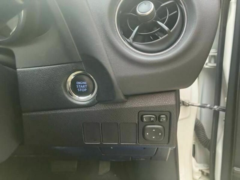 AURIS
