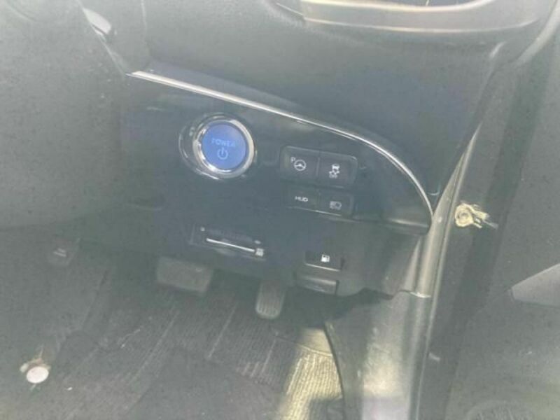 PRIUS-4