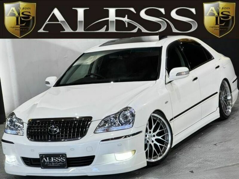 TOYOTA CROWN MAJESTA