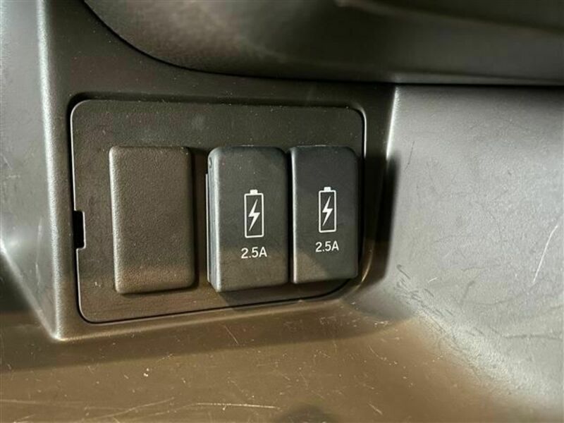 N BOX