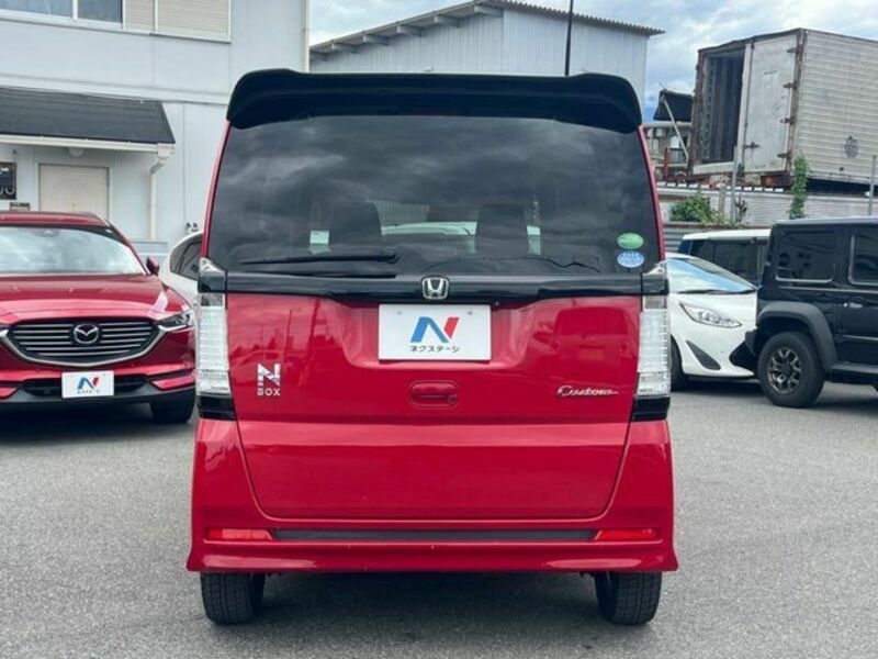 N BOX CUSTOM