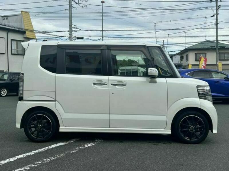 N BOX CUSTOM