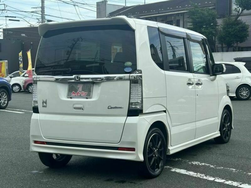 N BOX CUSTOM