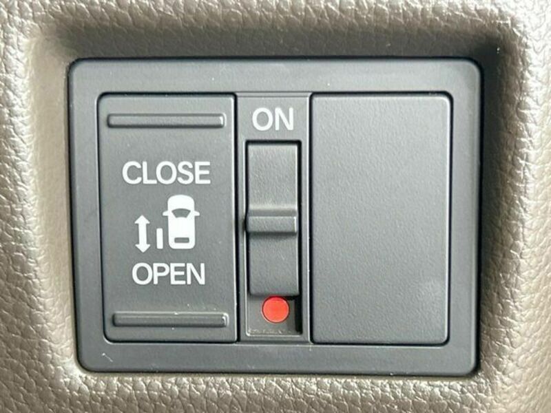 N BOX