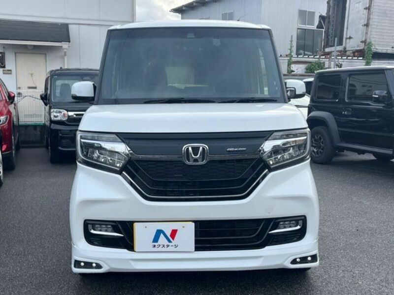 N BOX CUSTOM