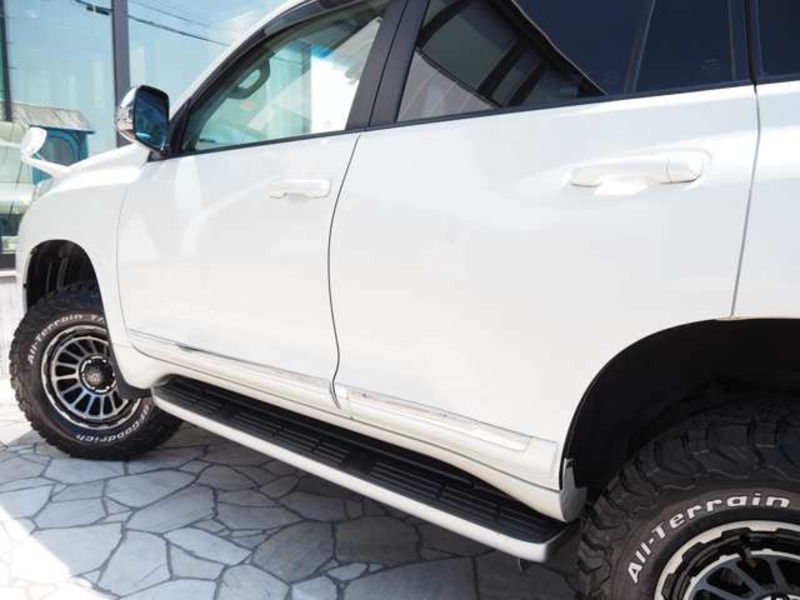 LAND CRUISER PRADO-13