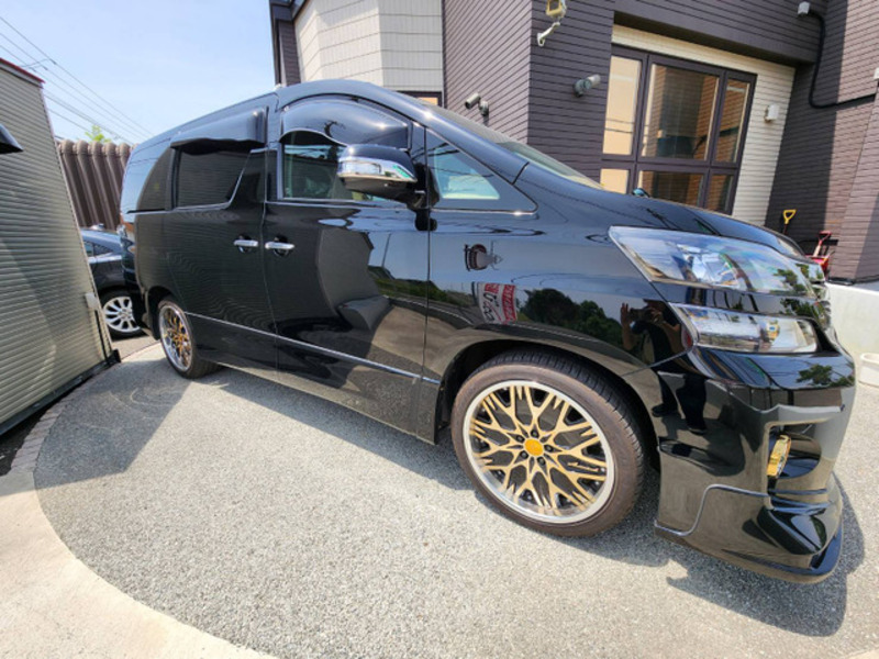 VELLFIRE