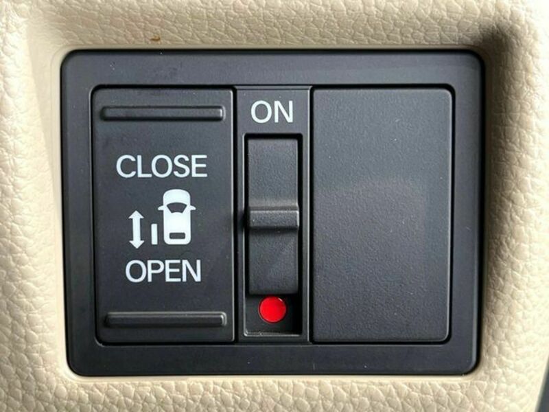 N BOX