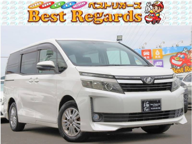 TOYOTA VOXY