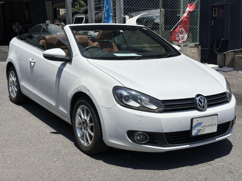 VOLKSWAGEN GOLF CABRIOLET