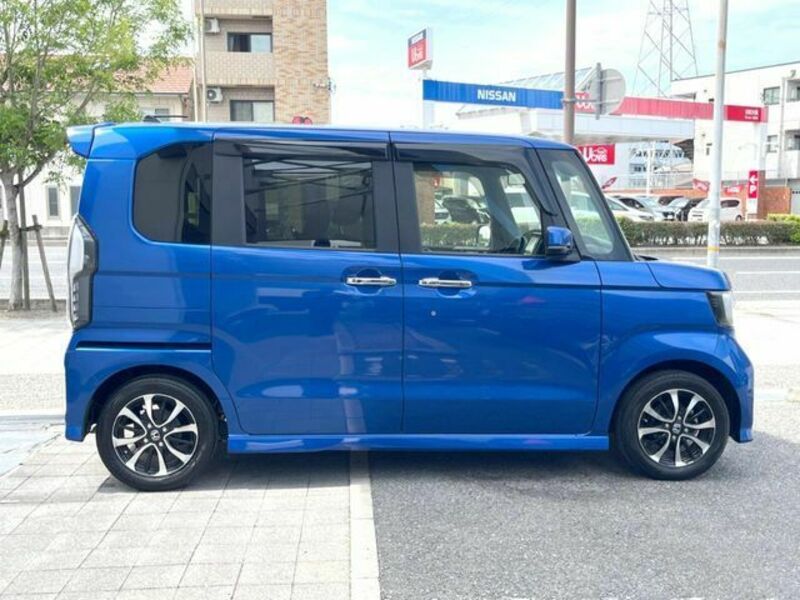 N BOX CUSTOM