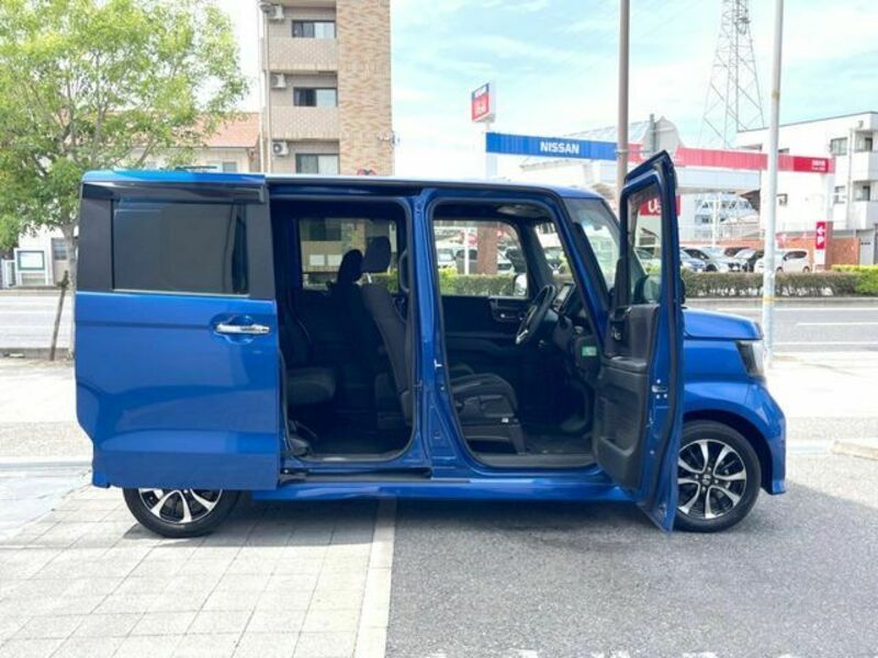N BOX CUSTOM