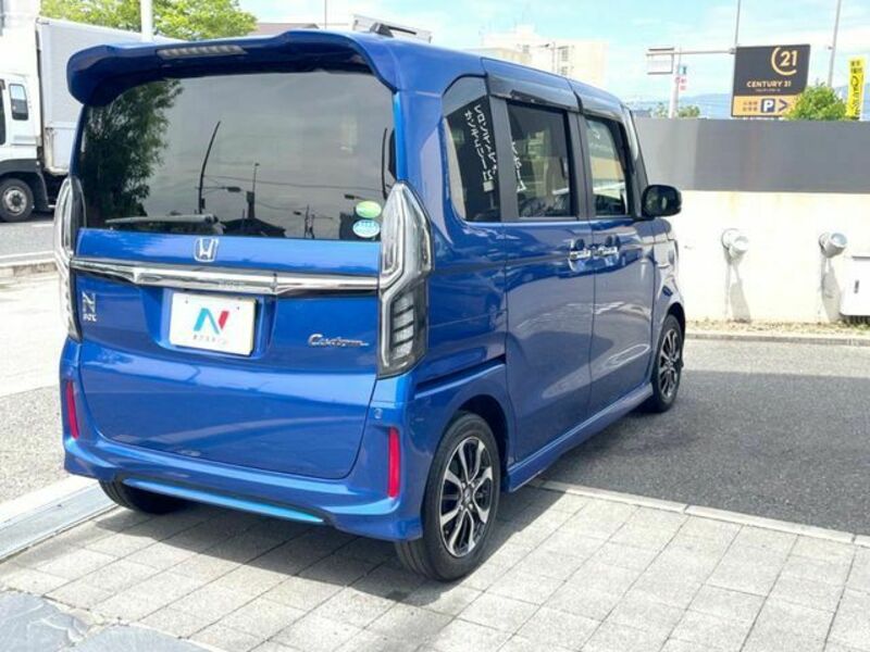 N BOX CUSTOM