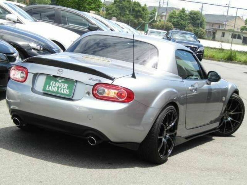 ROADSTER