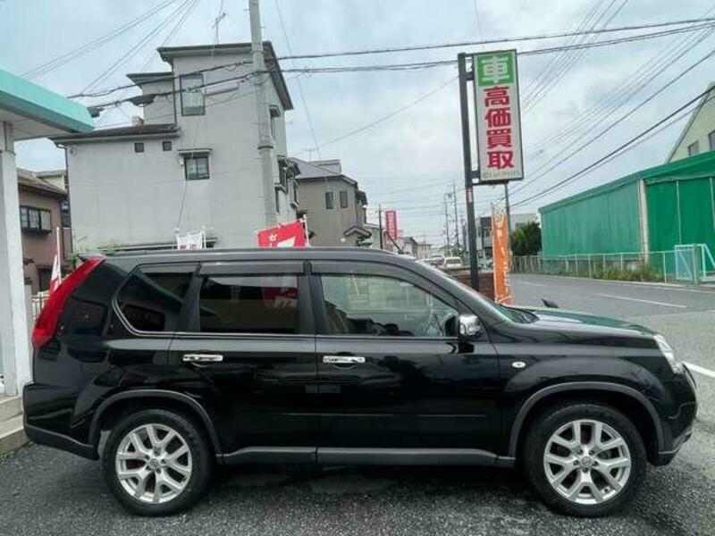 X-TRAIL-9