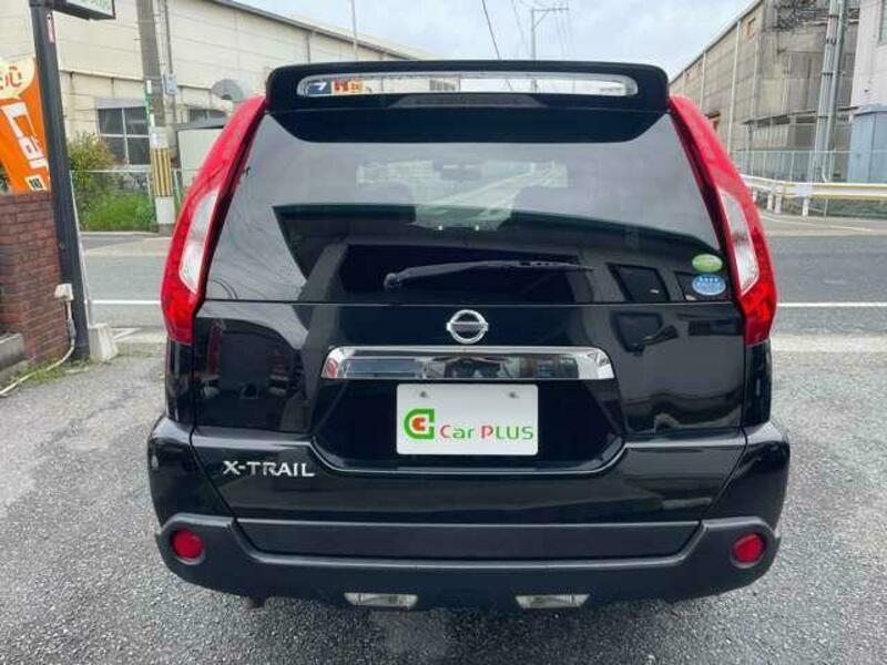 X-TRAIL-1