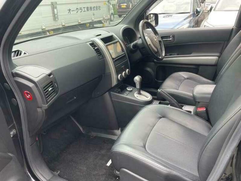 X-TRAIL-13