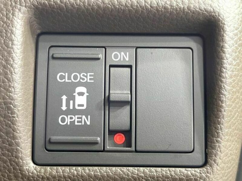 N BOX