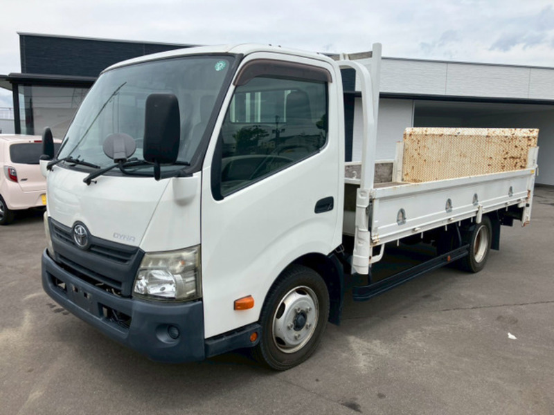 TOYOTA DYNA