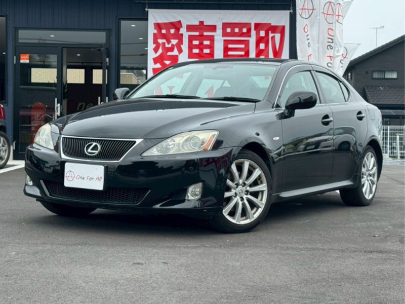 LEXUS IS