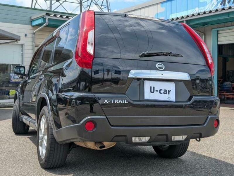 X-TRAIL-1