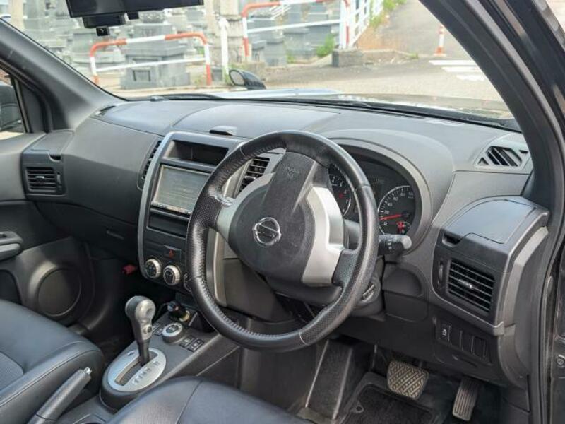 X-TRAIL-2