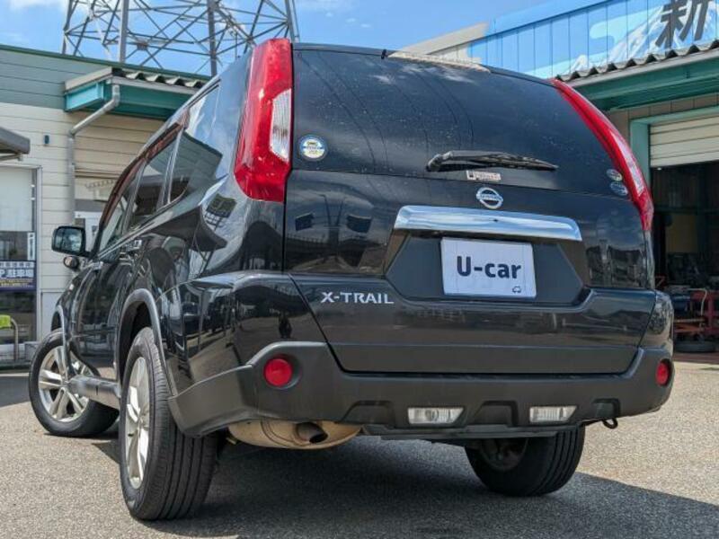 X-TRAIL-1