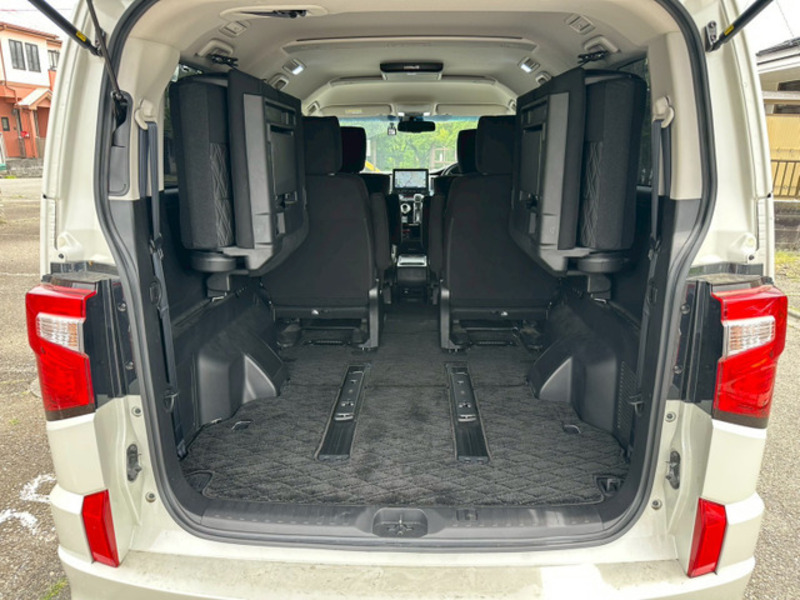 DELICA D5