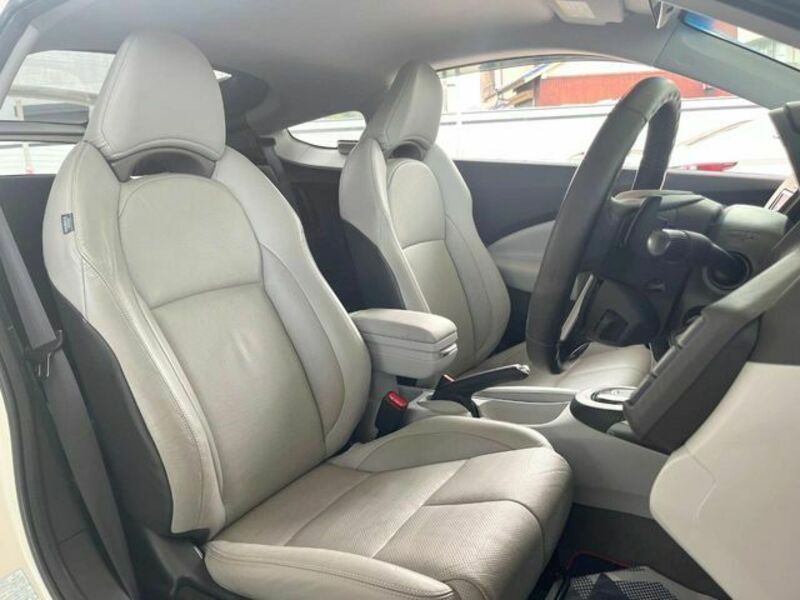 CR-Z