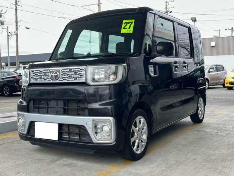 TOYOTA PIXIS MEGA