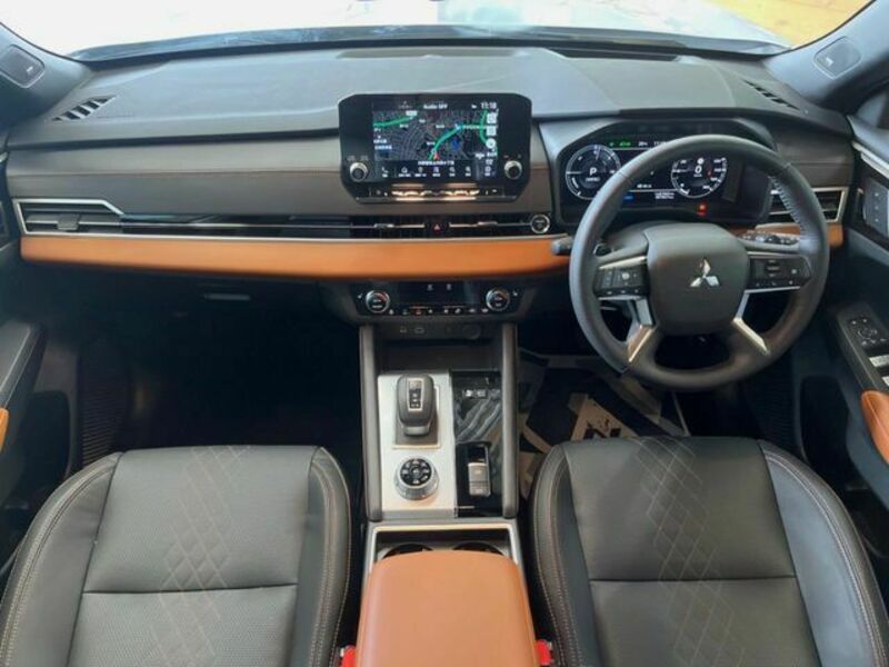 OUTLANDER PHEV
