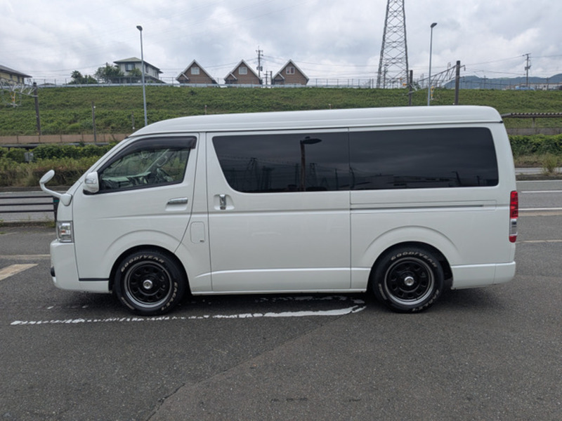 HIACE
