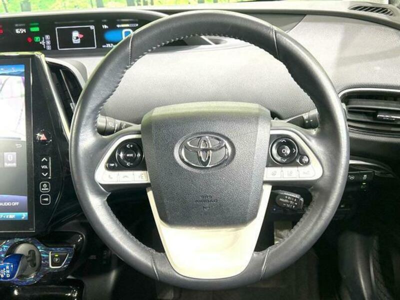PRIUS PHV