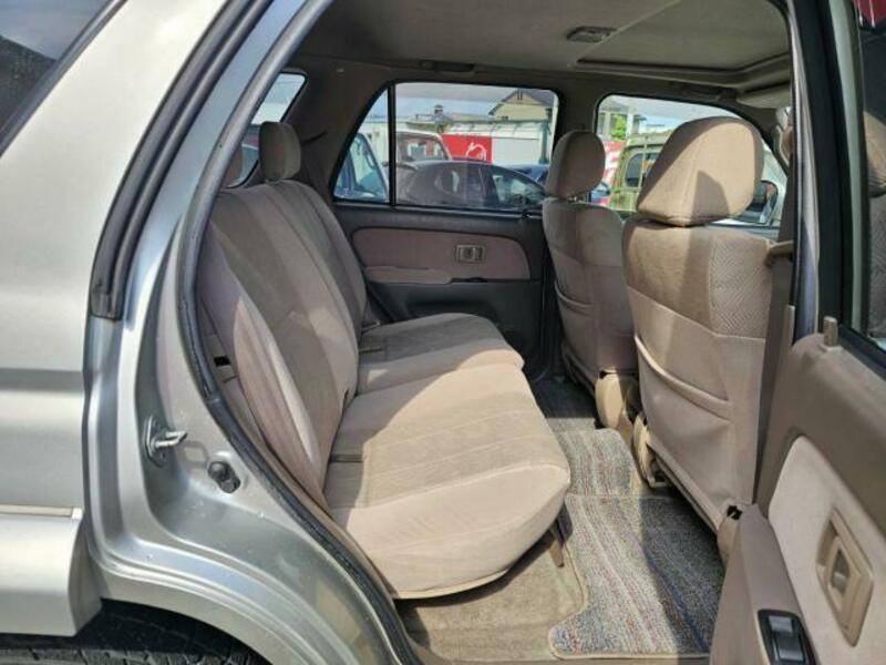 HILUX SURF