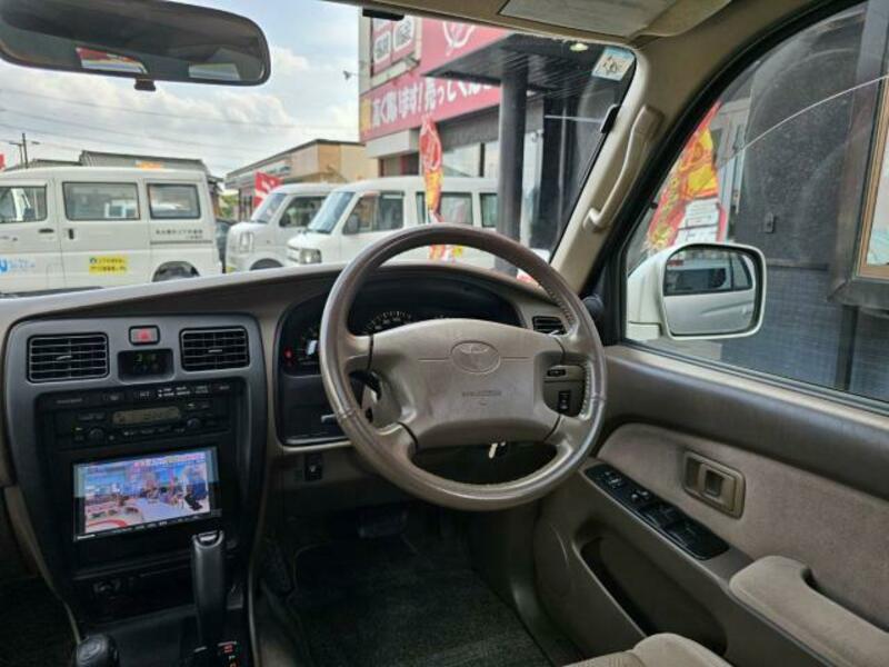 HILUX SURF