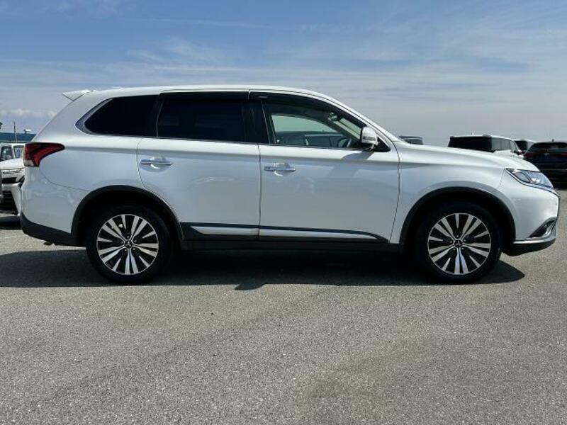 OUTLANDER