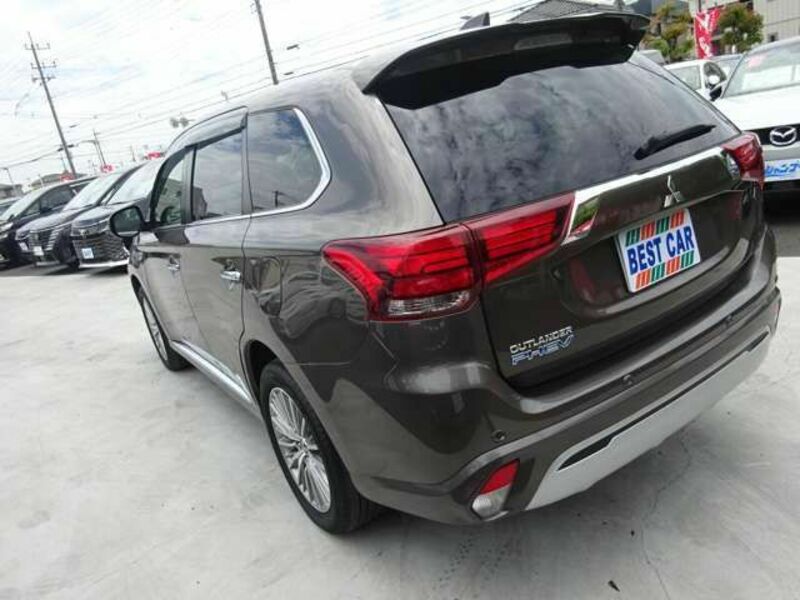 OUTLANDER PHEV