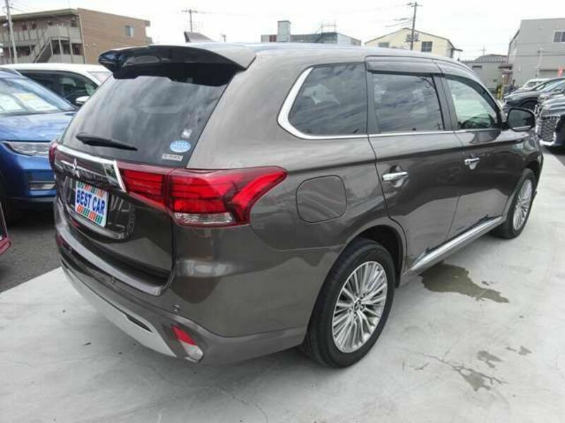 OUTLANDER PHEV