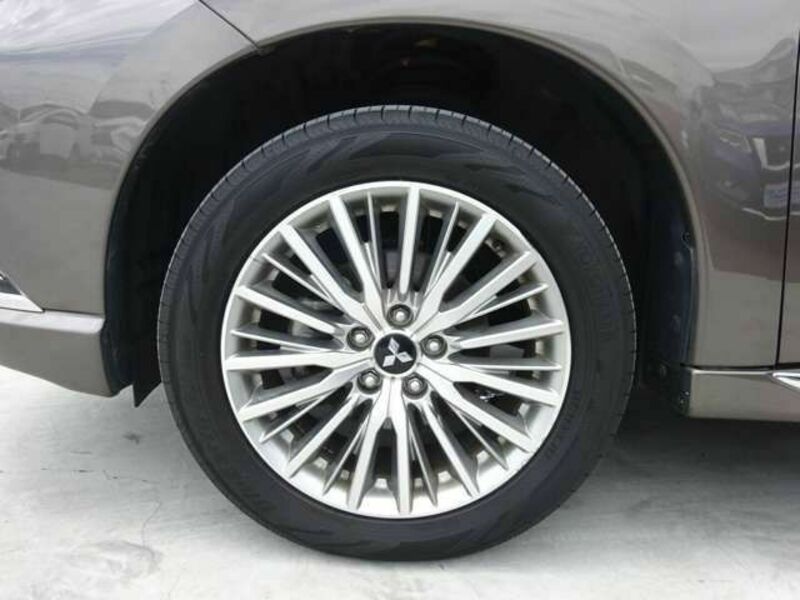 OUTLANDER PHEV