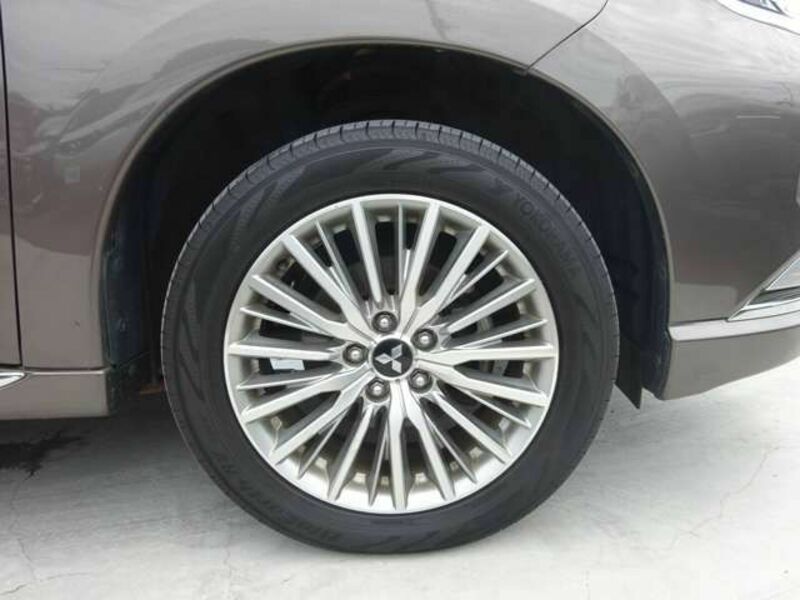 OUTLANDER PHEV