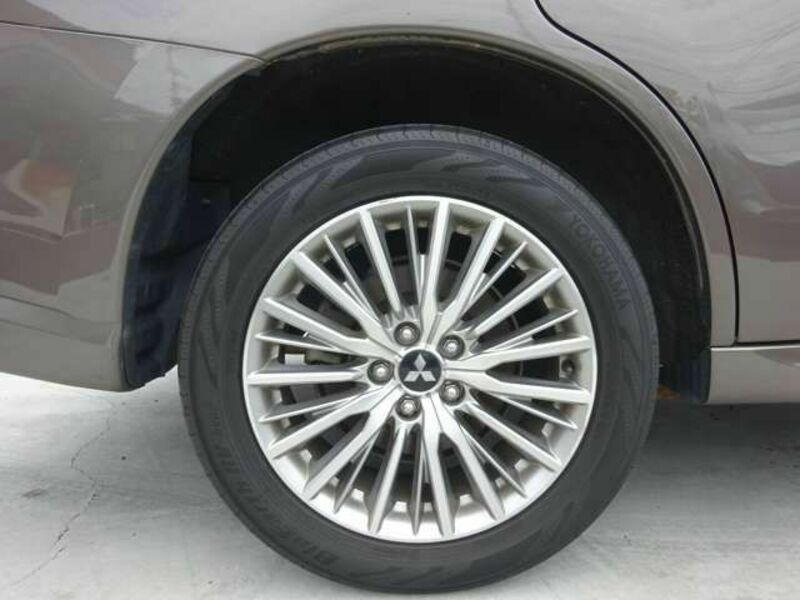 OUTLANDER PHEV