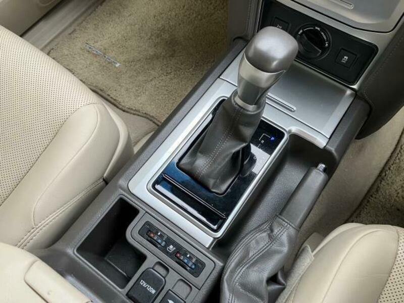 LAND CRUISER PRADO-13