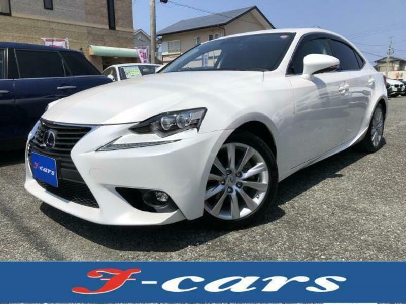 LEXUS IS