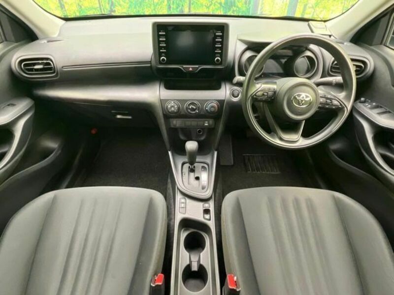 YARIS CROSS