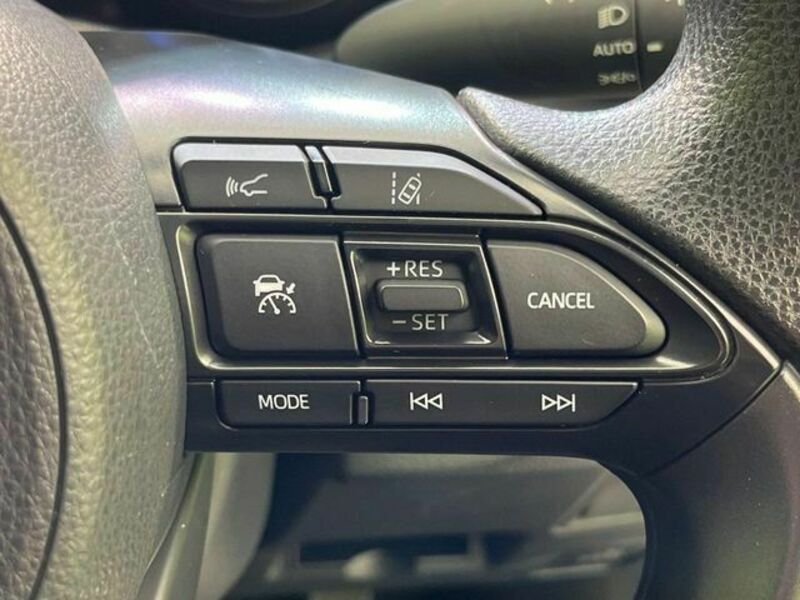 YARIS CROSS