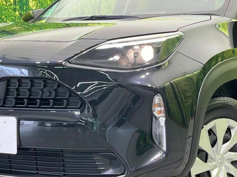 YARIS CROSS