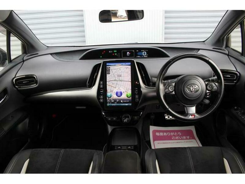 PRIUS PHV