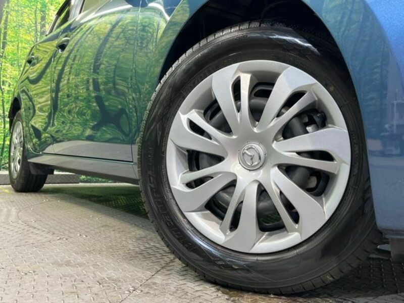 MAZDA2