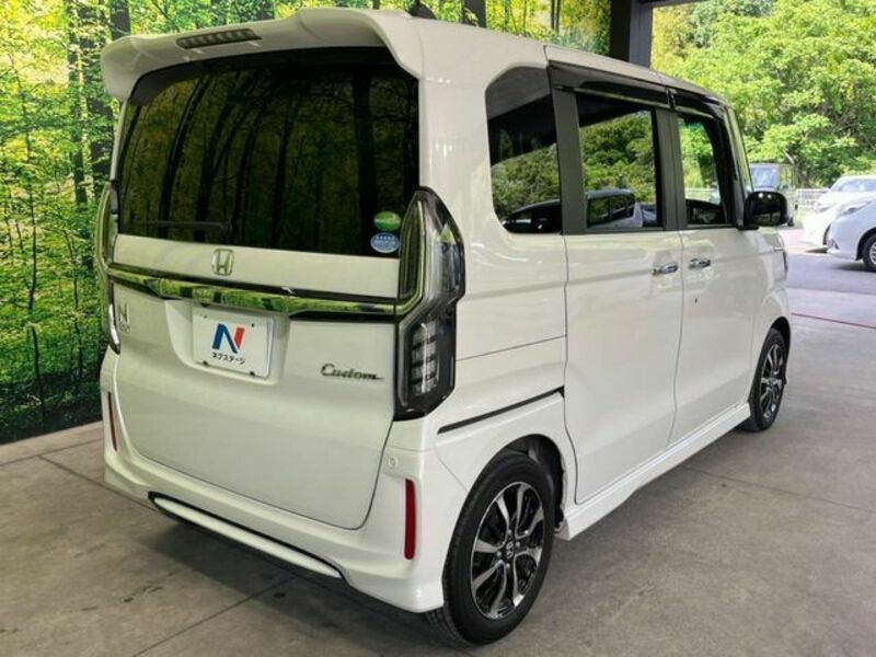 N BOX CUSTOM